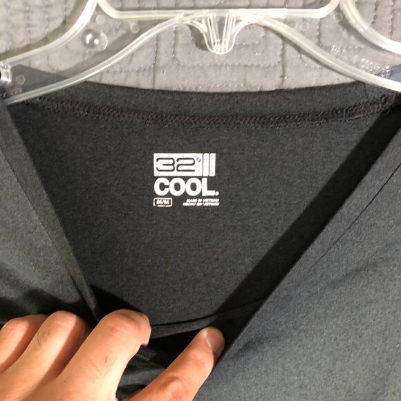 32 Degrees T-Shirt Mens Size Medium Black Short Sleeve Polyester Blend - Picture 2 of 7